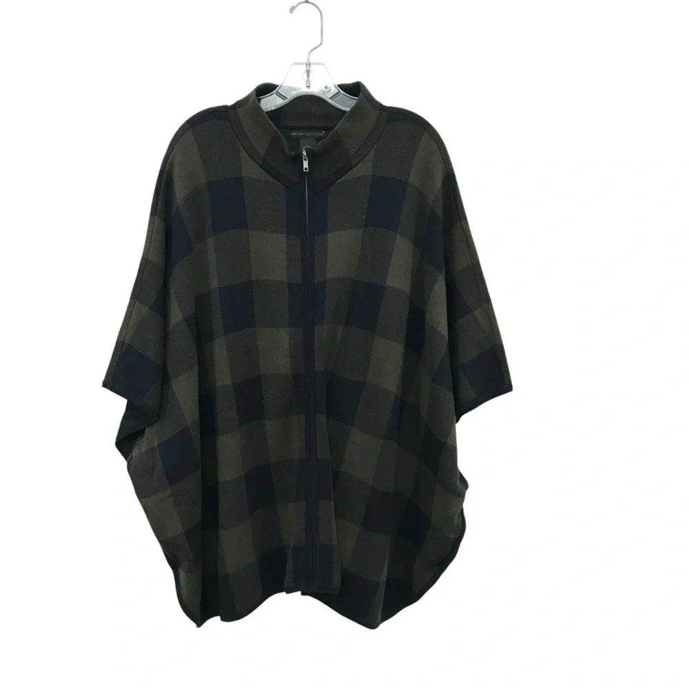 Preswick & Moore Poncho Cape Sweater Womens Petite L/XL Olive Black Plaid